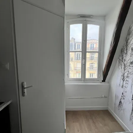 Appartamento Batignolles, Montmartre 12m2 , Metro 13 Et 14