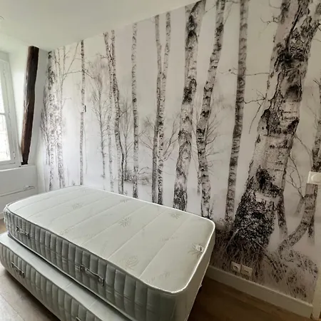 Batignolles, Montmartre 12m2 , Metro 13 Et 14 Appartamento